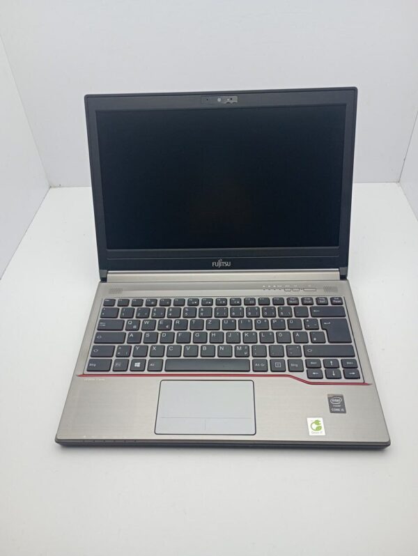 Ноутбук Dell Latitude 7520 / 15.6" (1920x1080) TN / Intel Core i5-3230M (2 (4) ядра по 2.6 - 3.2 GHz) / 8 GB DDR3 / 750 GB HDD / Intel HD Graphics 4000 / WebCam - Зображення 2