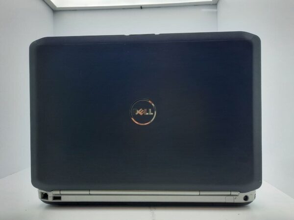 Ноутбук Dell Latitude E5420 / 14" (1366x768) TN / Intel Core i5-2430M (2 (4) ядра по 2.4 - 3.0 GHz) / 4 GB DDR3 / 320 GB HDD / Intel HD Graphics 3000 / АКБ не тримає - Зображення 5
