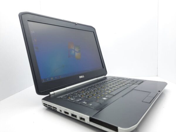 Ноутбук Dell Latitude E5420 / 14" (1366x768) TN / Intel Core i5-2430M (2 (4) ядра по 2.4 - 3.0 GHz) / 4 GB DDR3 / 320 GB HDD / Intel HD Graphics 3000 / АКБ не тримає - Зображення 3