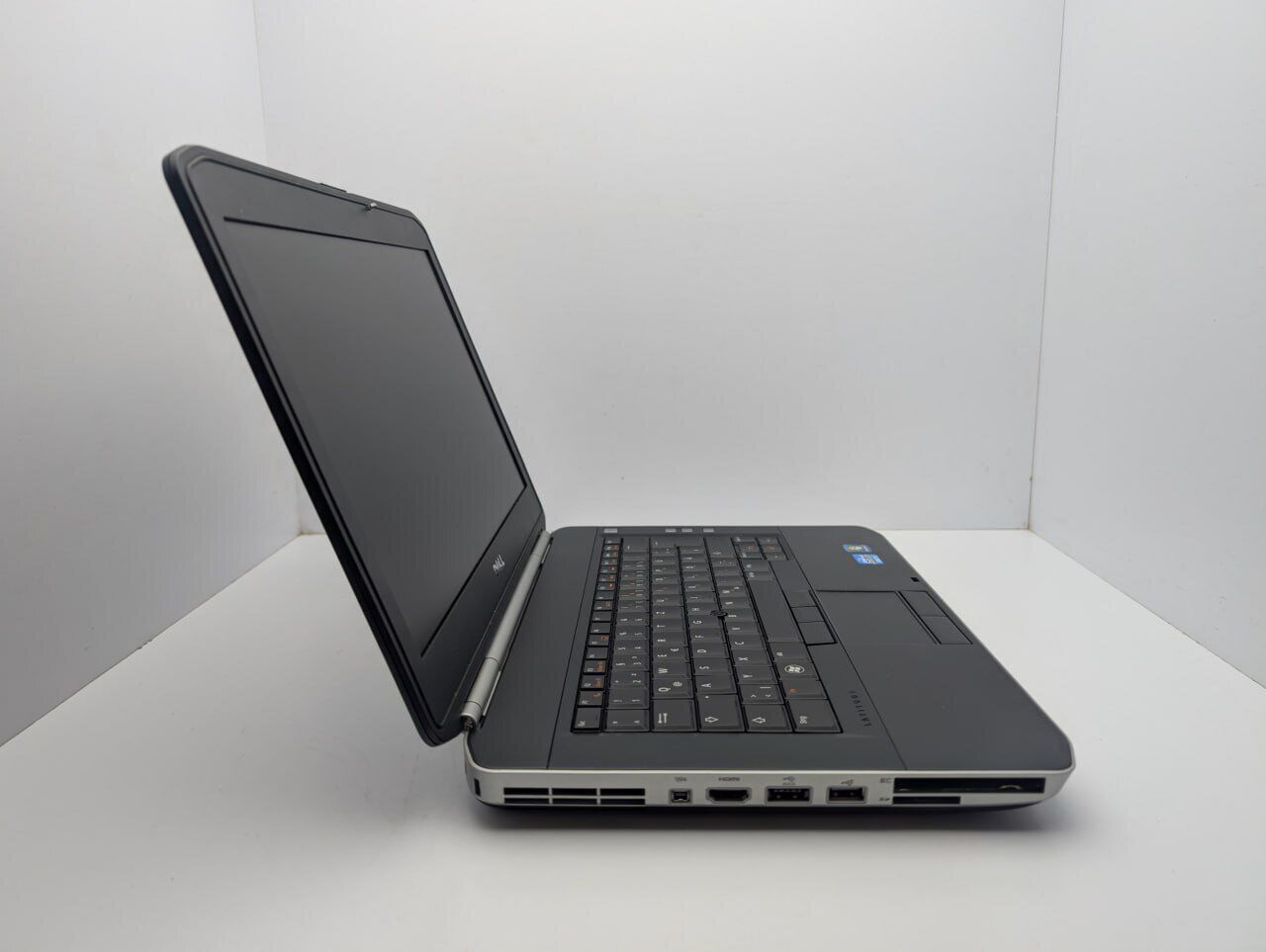 Ноутбук Dell Latitude E5420 / 15.6" (1366x768) TN / Intel Core i5-2520M (2 (4) ядра по 2.5 - 3.2 GHz) / 6 GB DDR3 / 250 GB HDD / Intel HD Graphics 3000 / WebCam - Зображення 5
