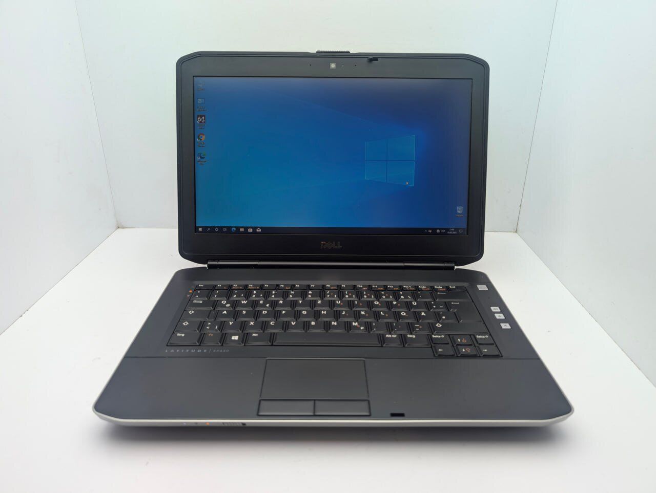 Ноутбук Dell Latitude E5430 / 14" (1600x900) TN / Intel Core i3-3130M (2 (4) ядра по 2.6 GHz) / 6 GB DDR3 / 500 GB HDD / Intel HD Graphics 4000 / WebCam - Зображення 2