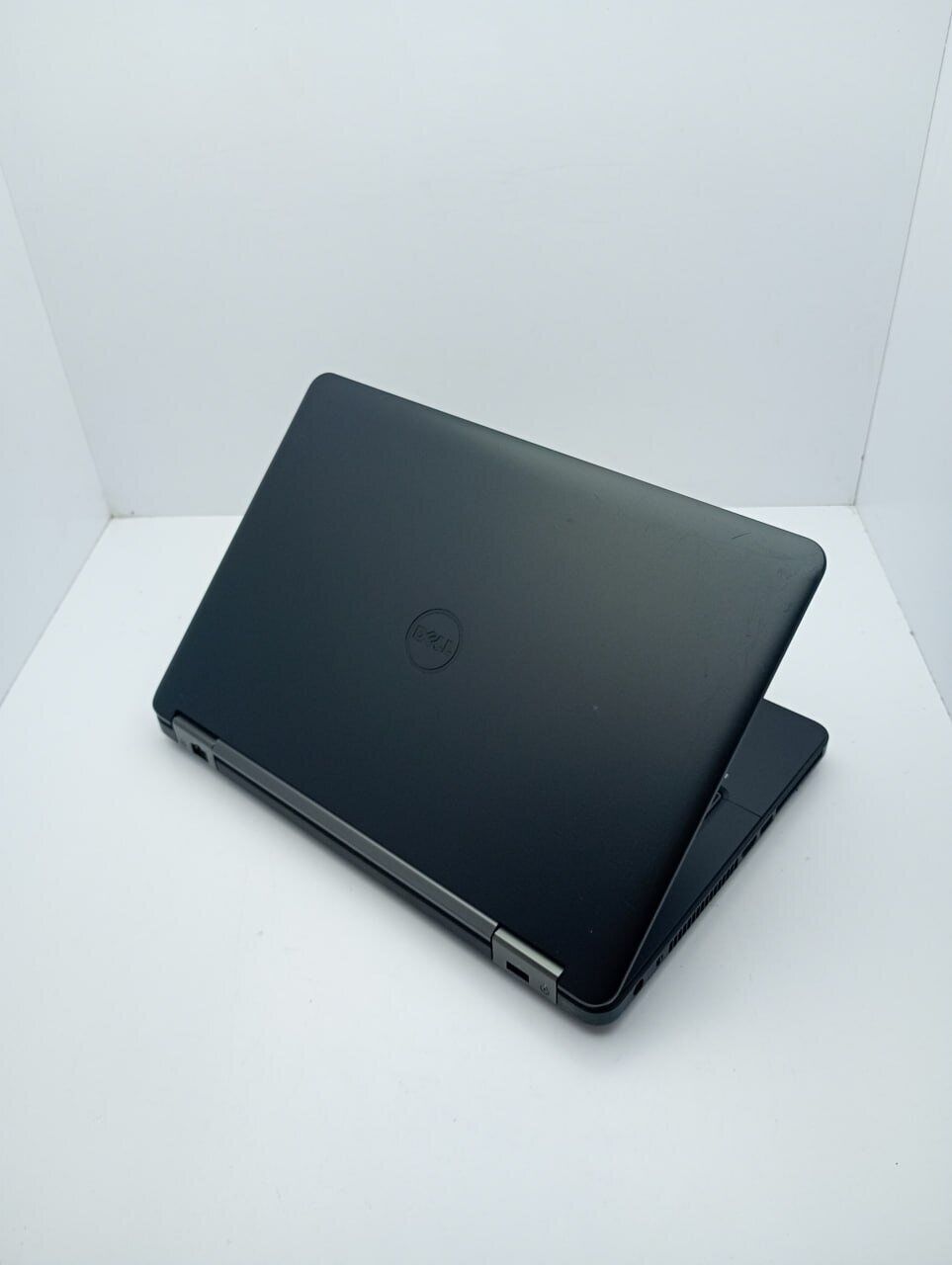 Ноутбук Dell Latitude E5440 / 14" (1366x768) TN / Intel Core i5-4300U (2 (4) ядра по 1.9 - 2.9 GHz) / 8 GB DDR3 / 320 GB HDD / Intel HD Graphics 4400 / WebCam - Зображення 8