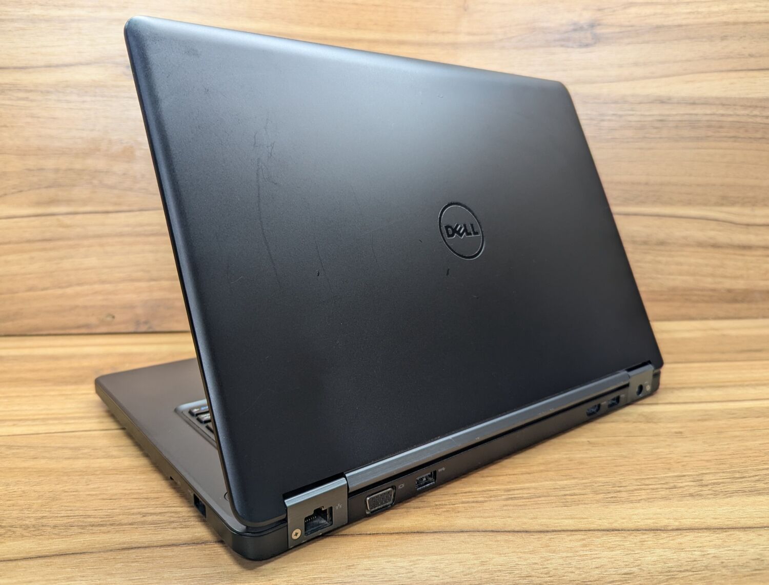 Ноутбук Dell Latitude E5450 / 14" (1366x768) TN / Intel Core i5-5300U (2 (4) ядра по 2.3 - 2.9 GHz) / 8 GB DDR3 / 240 GB SSD / Intel HD Graphics 5500 / WebCam / Windows 10 - Зображення 7