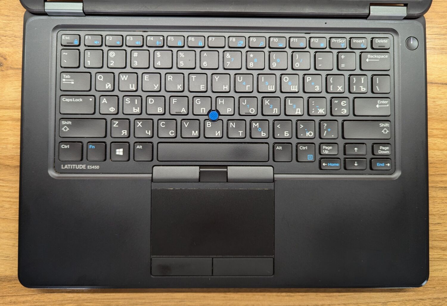 Ноутбук Dell Latitude E5450 / 14" (1366x768) TN / Intel Core i5-5300U (2 (4) ядра по 2.3 - 2.9 GHz) / 8 GB DDR3 / 240 GB SSD / Intel HD Graphics 5500 / WebCam / Windows 10 - Зображення 3