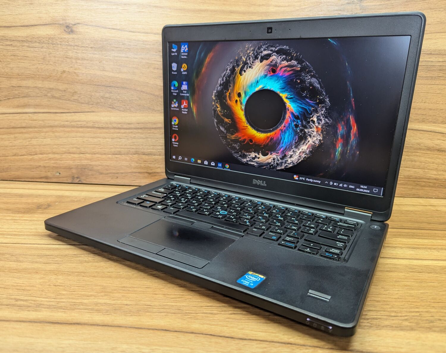 Ноутбук Dell Latitude E5450 / 14" (1920x1080) IPS / Intel Core i5-5300U (2 (4) ядра по 2.3 - 2.9 GHz) / 8 GB DDR3 / 256 GB SSD / nVidia GeForce 830M, 2 GB DDR3, 64-bit / WebCam / Fingerprint / Windows 10 - Зображення 5