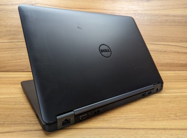 Ноутбук Dell Latitude E5450 / 14" (1920x1080) IPS / Intel Core i7-5600U (2 (4) ядра по 2.6 - 3.2 GHz) / 8 GB DDR3 / 250 GB SSD / Intel HD Graphics 5500 / WebCam / Windows 10 - Зображення 6