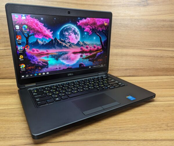 Ноутбук Dell Latitude E5450 / 14" (1920x1080) IPS / Intel Core i7-5600U (2 (4) ядра по 2.6 - 3.2 GHz) / 8 GB DDR3 / 250 GB SSD / Intel HD Graphics 5500 / WebCam / Windows 10 - Зображення 4