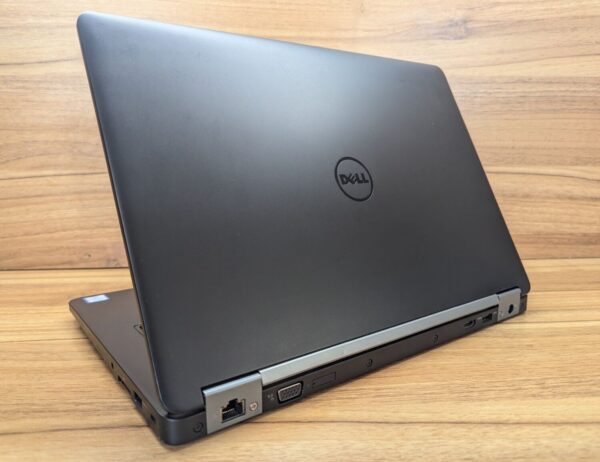 Ноутбук Dell Latitude E5470 / 14" (1366x768) TN / Intel Core i3-6100U (2 (4) ядра по 2.3 GHz) / 8 GB DDR4 / 256 GB SSD / Intel HD Graphics 520 / WebCam / HDMI / Windows 10 - Зображення 6