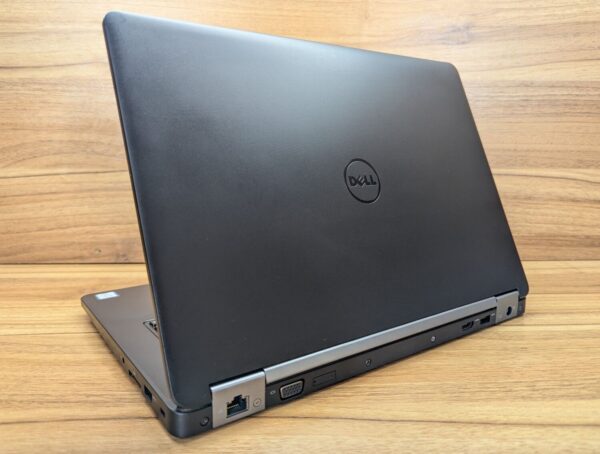 Ноутбук Dell Latitude E5470 / 14" (1366x768) TN / Intel Core i3-6100U (2 (4) ядра по 2.3 GHz) / 8 GB DDR4 / 256 GB SSD / Intel HD Graphics 520 / WebCam / Windows 10 - Зображення 6