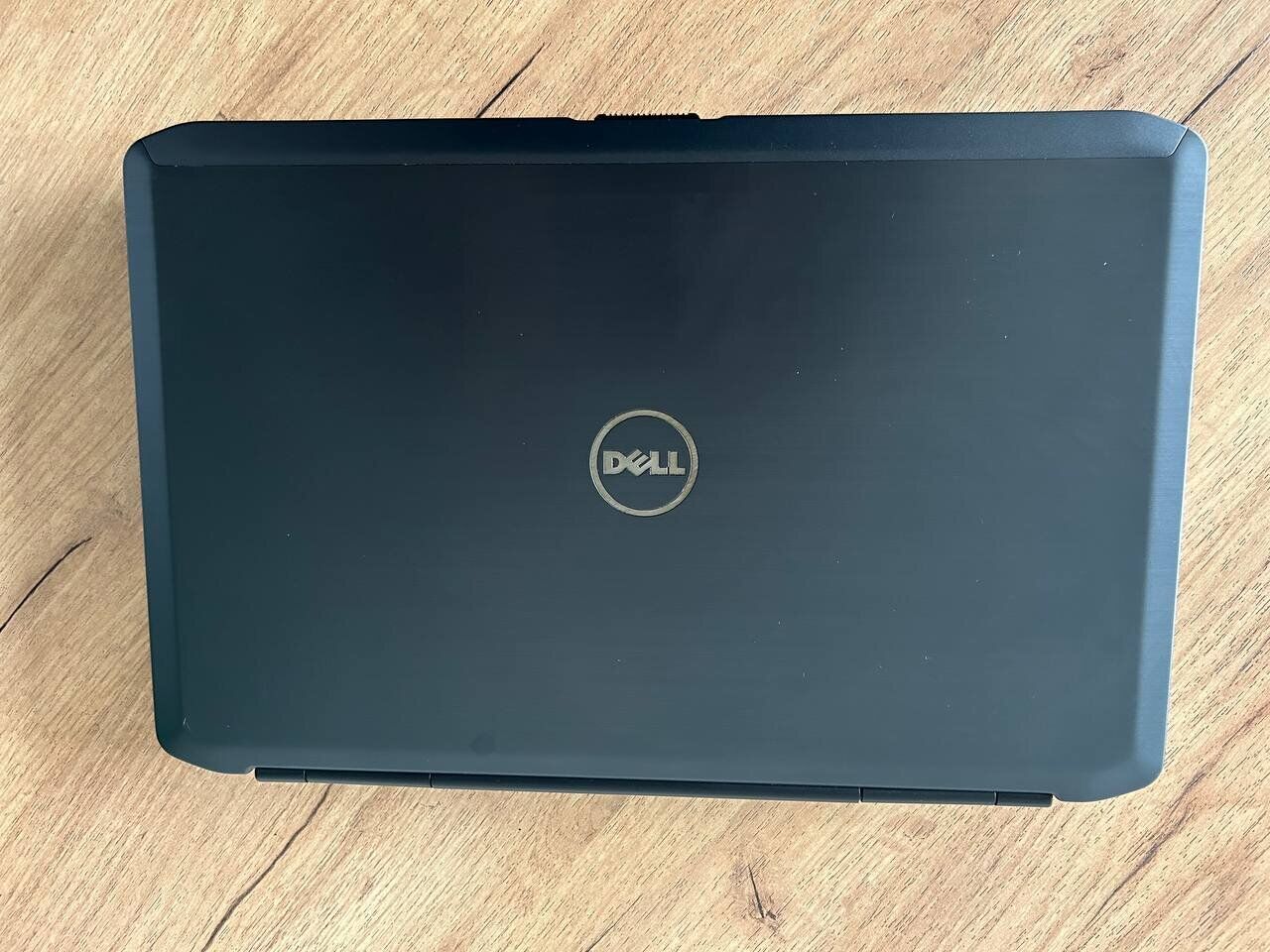 Ноутбук Dell Latitude E5530 / 15.6" (1366x768) TN / Intel Core i5-3210M (2 (4) ядра по 2.5 - 3.1 GHz) / 4 GB DDR3 / 120 GB SSD / Intel HD Graphics 4000 / VGA - Зображення 7