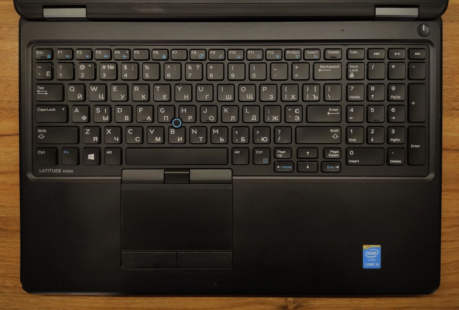 Ноутбук Б-клас Dell Latitude E5550 / 15.6" (1366x768) TN Touch / Intel Core i5-5300U (2 (4) ядра по 2.3 - 2.9 GHz) / 8 GB DDR3 / 256 GB SSD / Intel HD Graphics 5500 / WebCam / Windows 10 - Зображення 5