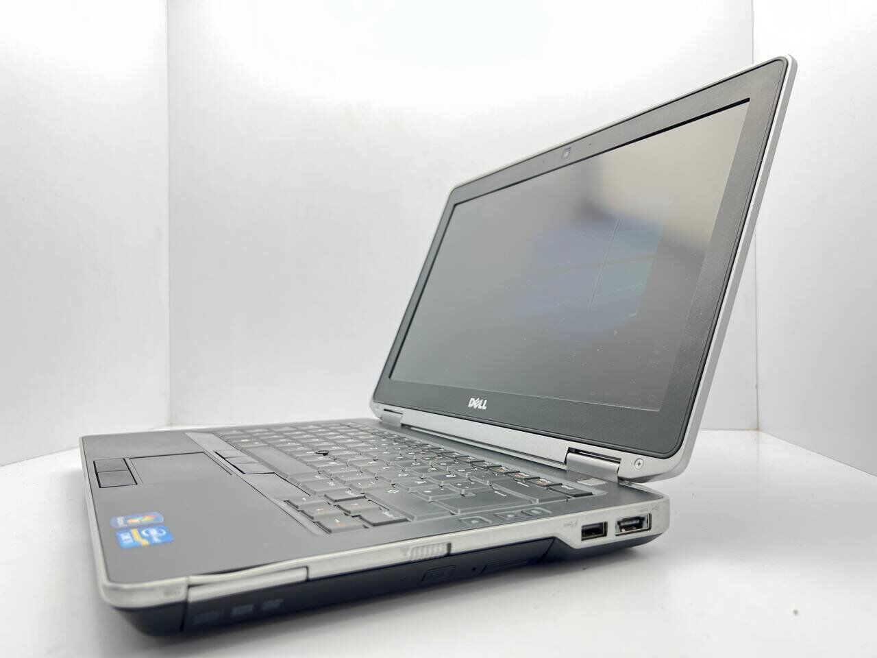 Ноутбук Dell Latitude E6330 / 13.3" (1366x768) TN / Intel Core i5-3380M (2 (4) ядра по 2.9 - 3.6 GHz) / 4 GB DDR3 / 240 GB SSD / Intel HD Graphics 4000 - Зображення 3
