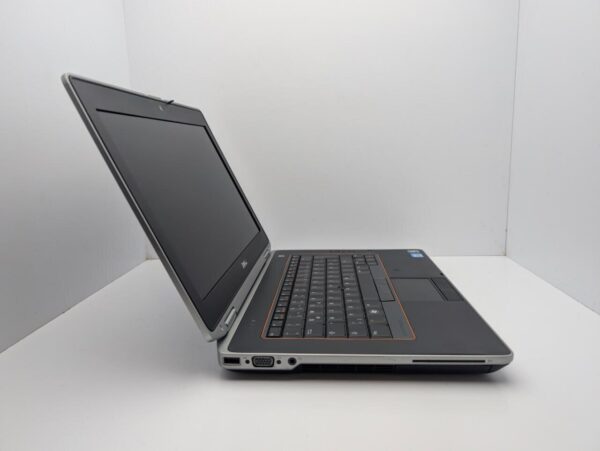 Ноутбук Dell Latitude E6420 / 14" (1366x768) TN / Intel Core i5-2410M (2 (4) ядра по 2.3 - 2.9 GHz) / 6 GB DDR3 / 128 GB SSD / Intel HD Graphics 3000 / WebCam - Зображення 5