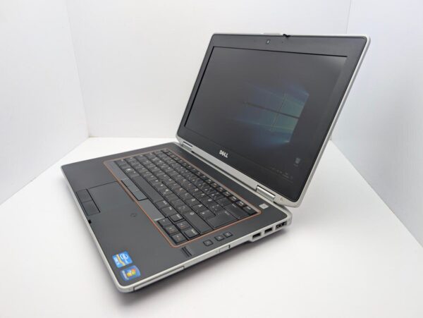 Ноутбук Dell Latitude E6420 / 14" (1366x768) TN / Intel Core i5-2410M (2 (4) ядра по 2.3 - 2.9 GHz) / 6 GB DDR3 / 128 GB SSD / Intel HD Graphics 3000 / WebCam - Зображення 4