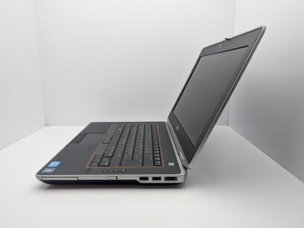 Ноутбук Dell Latitude E6420 / 14" (1366x768) TN / Intel Core i5-2410M (2 (4) ядра по 2.3 - 2.9 GHz) / 6 GB DDR3 / 128 GB SSD / Intel HD Graphics 3000 / WebCam - Зображення 6