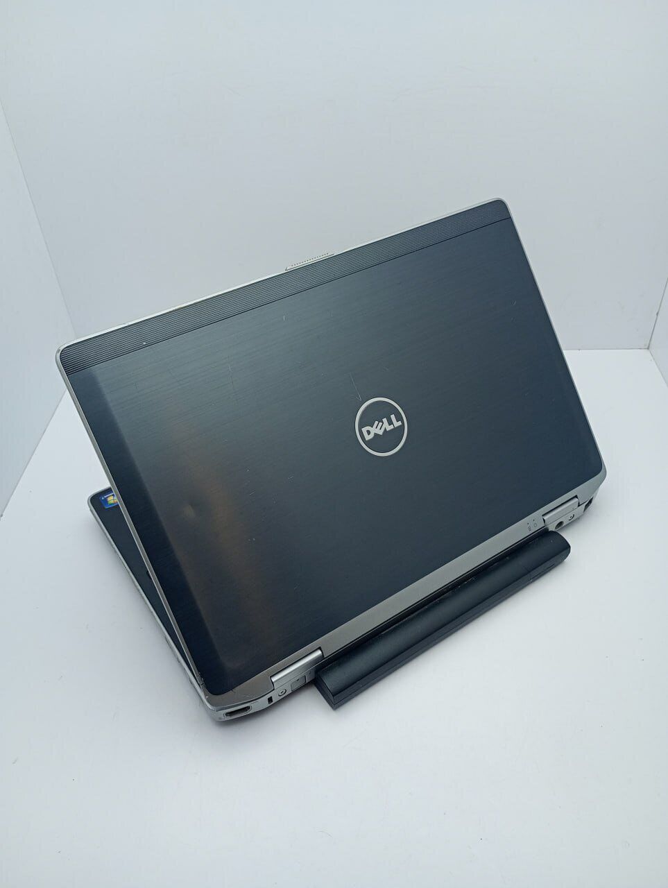 Ноутбук Dell Latitude E6420 / 14" (1366x768) TN / Intel Core i5-2520M (2 (4) ядра по 2.5 - 3.2 GHz) / 6 GB DDR3 / 500 GB HDD / nVidia NVS 4200M, 512 MB GDDR3, 64-bit / WebCam - Зображення 8