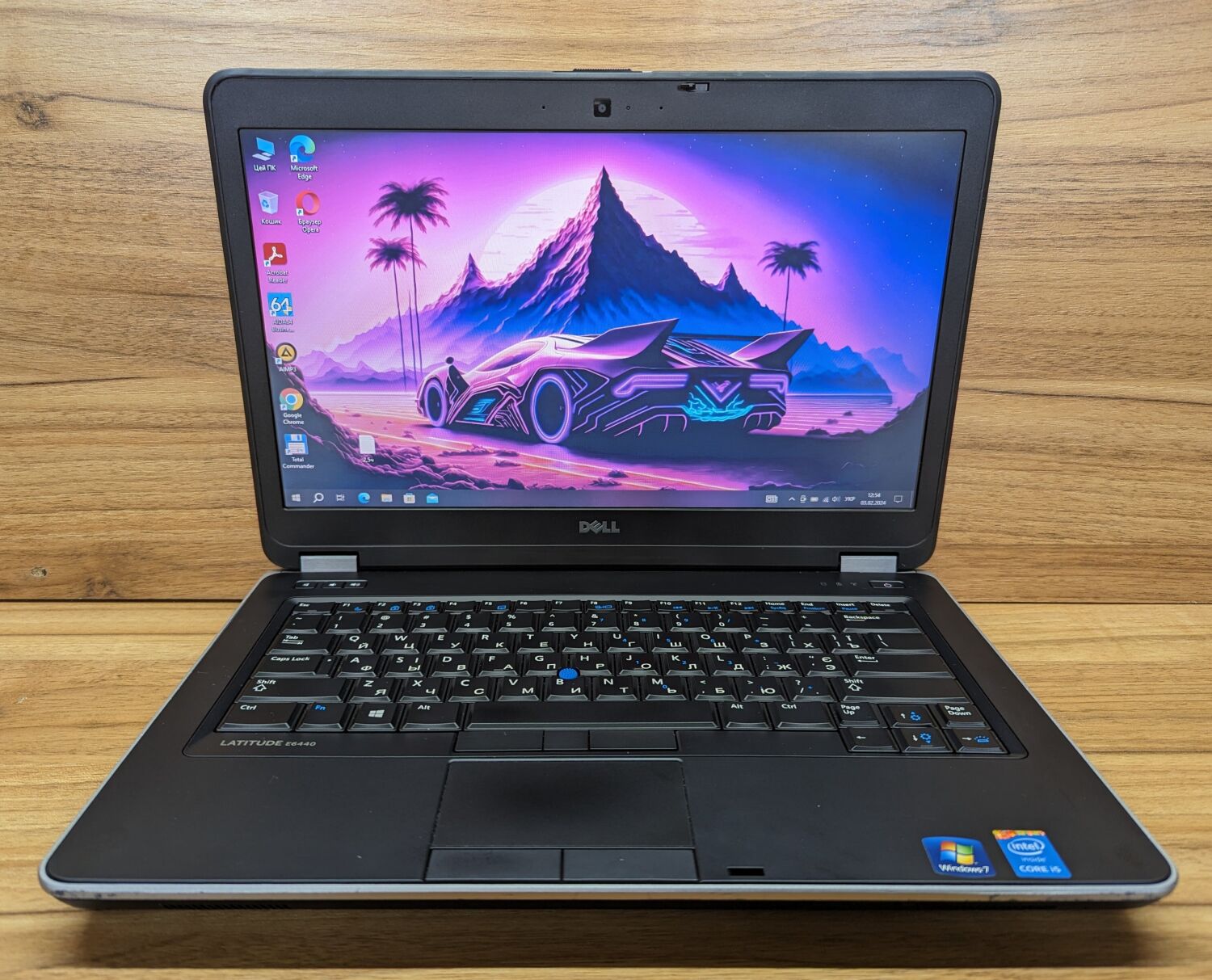 Ноутбук Dell Latitude E6440 / 14" (1366x768) TN / Intel Core i5-4310M (2 (4) ядра по 2.7 - 3.4 GHz) / 8 GB DDR3 / 256 GB SSD / Intel HD Graphics 4600 / WebCam / Windows 10 - Зображення 2