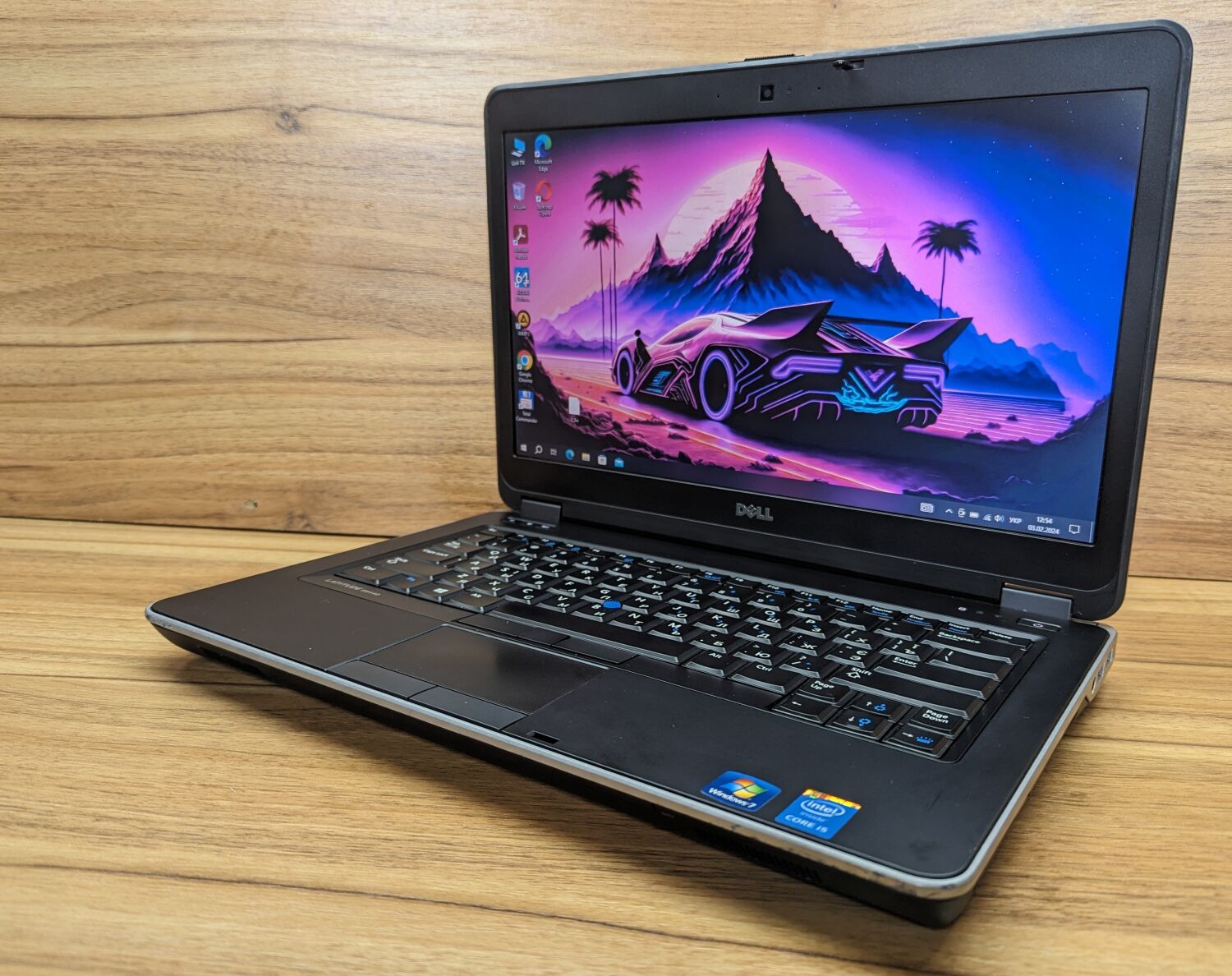 Ноутбук Dell Latitude E6440 / 14" (1366x768) TN / Intel Core i5-4310M (2 (4) ядра по 2.7 - 3.4 GHz) / 8 GB DDR3 / 256 GB SSD / Intel HD Graphics 4600 / WebCam / Windows 10 - Зображення 5