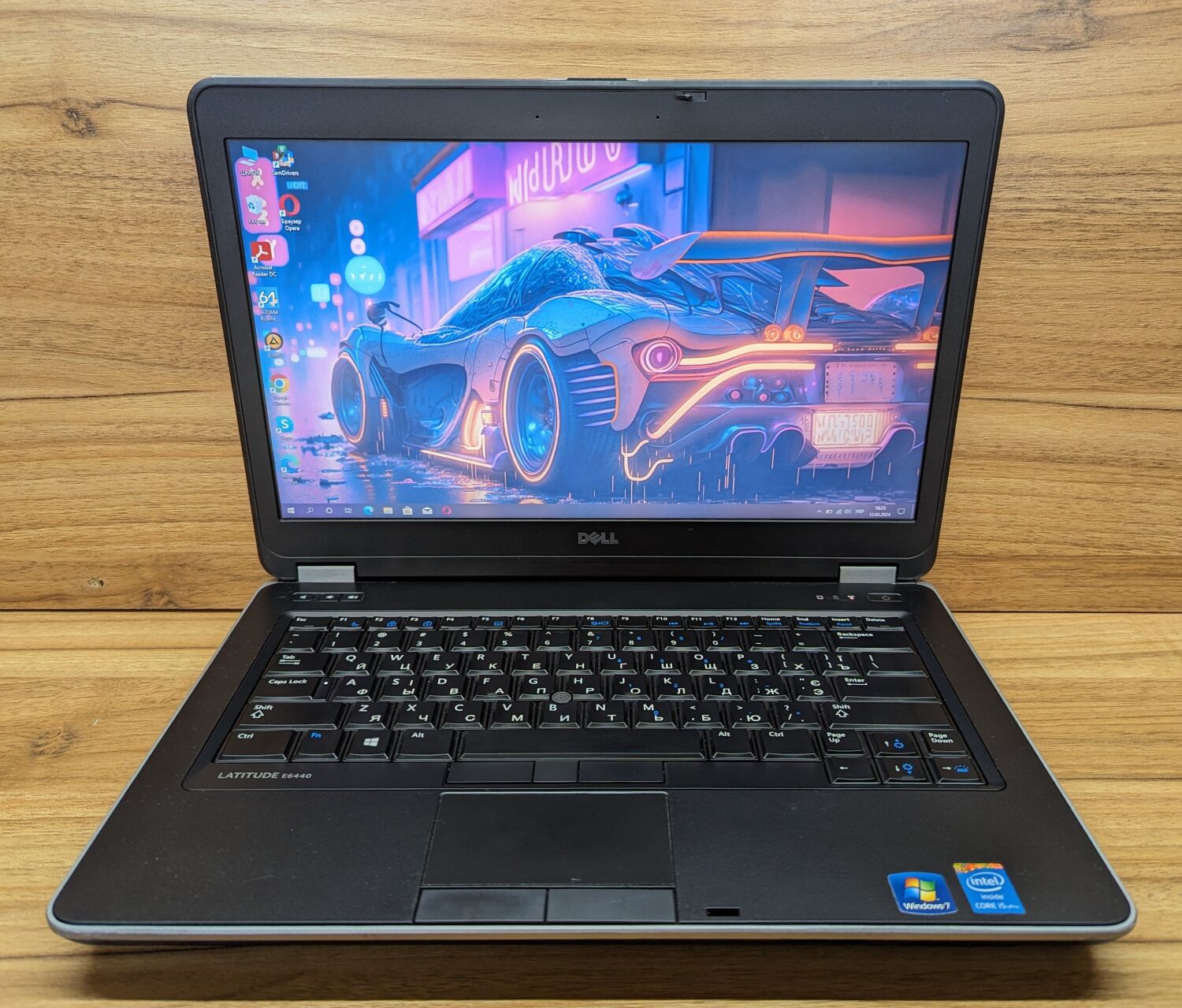 Ноутбук Dell Latitude E6440 / 14" (1600x900) TN / Intel Core i5-4300M (2 (4) ядра по 2.6 - 3.3 GHz) / 8 GB DDR3 / 240 GB SSD / Intel HD Graphic 4600 / WebCam / Windows 10 - Зображення 2