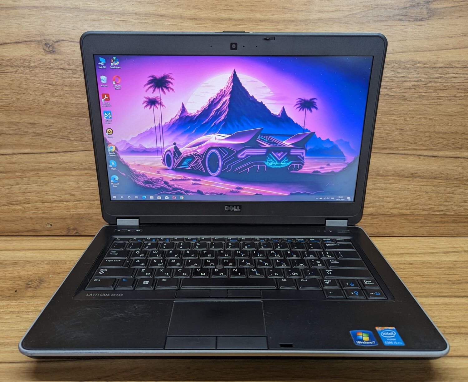 Ноутбук Б-клас Dell Latitude E6440 / 14" (1600x900) TN / Intel Core i5-4300M (2 (4) ядра по 2.6 - 3.3 GHz) / 8 GB DDR3 / 256 GB SSD / Intel HD Graphic 4600 / WebCam / Windows 10 - Зображення 2