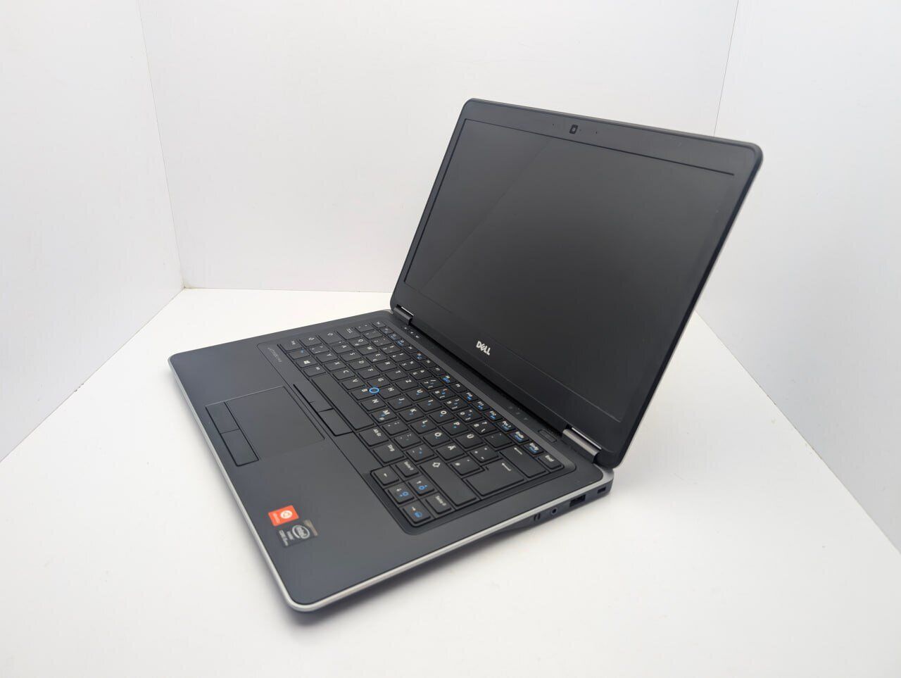 Ноутбук Dell Latitude E7440 / 14" (1366x768) TN / Intel Core i5-4300U (2 (4) ядра по 1.9 - 2.9 GHz) / 6 GB DDR3 / 120 GB SSD / Intel HD Graphics 4400 / WebCam - Зображення 4