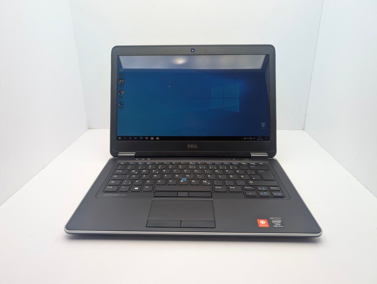 Ноутбук Dell Latitude E7440 / 14" (1366x768) TN / Intel Core i5-4300U (2 (4) ядра по 1.9 - 2.9 GHz) / 6 GB DDR3 / 120 GB SSD / Intel HD Graphics 4400 / WebCam - Зображення 2
