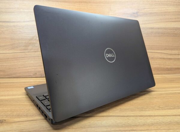 Ноутбук Dell Precision 3540 / 15.6" (1920x1080) IPS / Intel Core i5-8365U (4 (8) ядра по 1.6 - 4.1 GHz) / 16 GB DDR4 / 512 GB SSD / AMD Radeon Pro WX 2100, 2 GB GDDR5, 64-bit / WebCam / HDMI / Windows 10 - Зображення 7