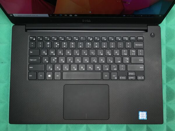 Ноутбук Б-клас Dell Precision 5520 / 15.6" (1920x1080) IPS / Intel Core i5-7440HQ (4 ядра по 2.8 - 3.8 GHz) / 16 GB DDR4 / 256 GB SSD M.2 / Intel HD Graphics 630 / WebCam / HDMI / Windows 10 ліцензія - Зображення 4