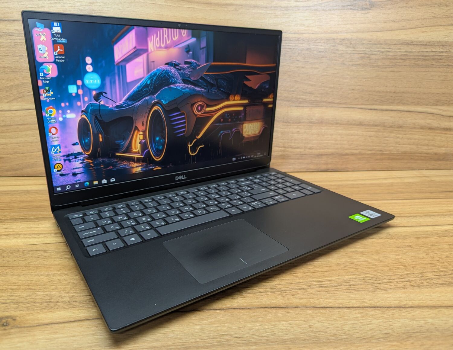 Ноутбук Dell Vostro 5590 / 15.6" (1920x1080) IPS / Intel Core i7-10510U (4 (8) ядра по 1.8 - 4.9 GHz) / 16 GB DDR4 / 512 GB SSD / nVidia GeForce MX250, 2 GB GDDR5, 64-bit / WebCam / Windows 10 - Зображення 4