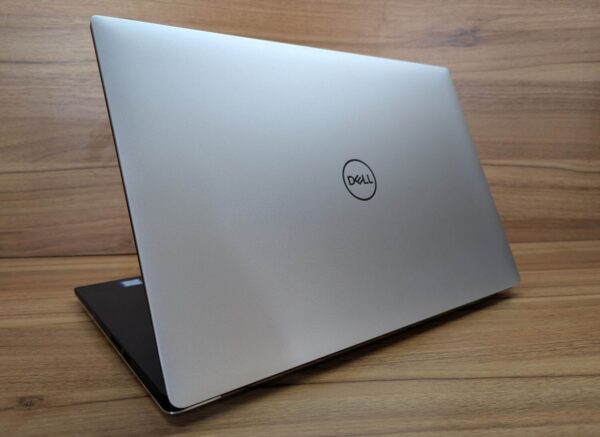 Ноутбук Dell XPS 15 9570 / 15.6" (1920x1080) IPS / Intel Core i5-8300H (4 (8) ядра по 2.3 - 4.0 GHz) / 16 GB DDR4 / 500 GB SSD / Intel UHD Graphics 630 / HDMI / Windows 10 - Зображення 7