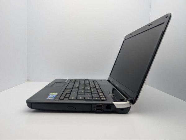 Ноутбук Fujitsu LifeBook AH531 / 15.6" (1366x768) TN / Intel Core i5-2430M (2 (4) ядра по 2.4 - 3.0 GHz) / 6 GB DDR3 / 240 GB HDD / Intel HD Graphics 3000 / WebCam - Зображення 6