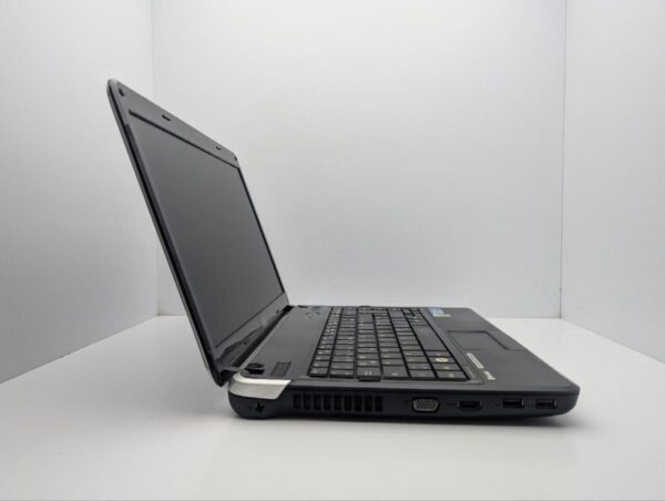 Ноутбук Fujitsu LifeBook AH531 / 15.6" (1366x768) TN / Intel Core i5-2430M (2 (4) ядра по 2.4 - 3.0 GHz) / 6 GB DDR3 / 240 GB HDD / Intel HD Graphics 3000 / WebCam - Зображення 5