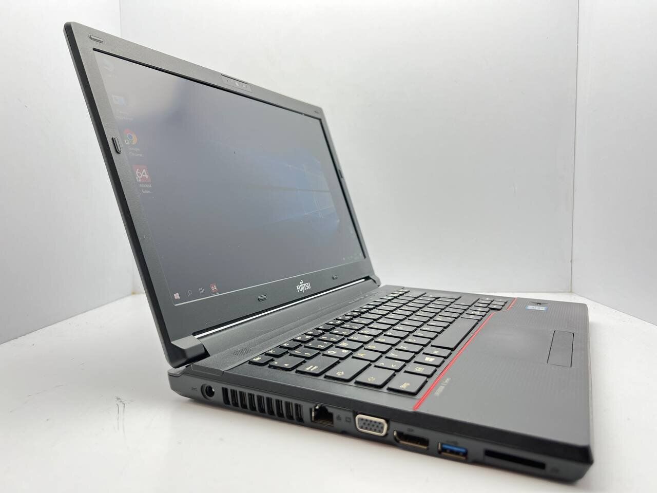 Ноутбук Fujitsu LifeBook E546 / 14" (1920x1080) IPS / Intel Core i5-6200U (2 (4) ядра по 2.3 - 2.8 GHz) / 8 GB DDR4 / 240 GB SSD / Intel HD Graphics 520 / WebCam - Зображення 3