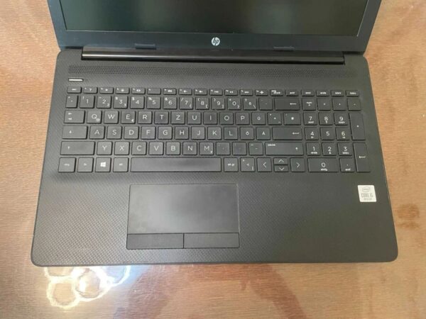 Ноутбук HP 15-da2658ng / 15.6" (1920x1080) TN / Intel Core i5-10210U (4 (8) ядра по 1.6 - 4.2 GHz) / 8 GB DDR4 / 256 GB SSD / Intel UHD Graphics / WebCam - Зображення 3