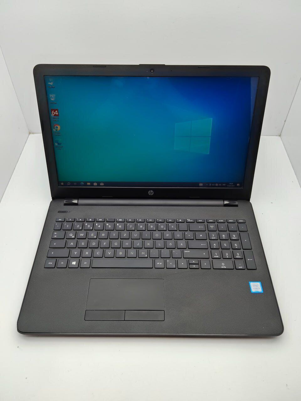 Ноутбук HP 15B / 15.6" (1366x768) TN / Intel Core i3-6006U (2 (4) ядра по 2.0 GHz) / 8 GB DDR4 / 240 GB SSD / Intel HD Graphics 520 / WebCam - Зображення 7