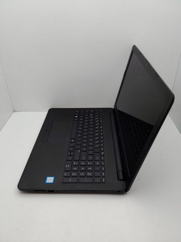 Ноутбук HP 15B / 15.6" (1366x768) TN / Intel Core i3-6006U (2 (4) ядра по 2.0 GHz) / 8 GB DDR4 / 240 GB SSD / Intel HD Graphics 520 / WebCam - Зображення 6