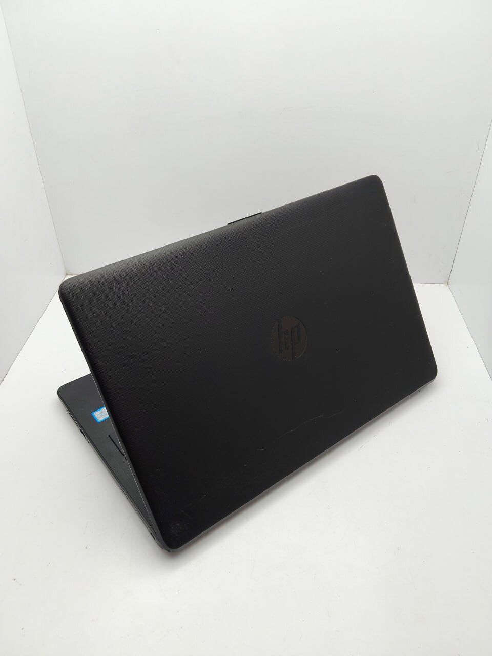 Ноутбук HP 15B / 15.6" (1366x768) TN / Intel Core i3-6006U (2 (4) ядра по 2.0 GHz) / 8 GB DDR4 / 240 GB SSD / Intel HD Graphics 520 / WebCam - Зображення 8