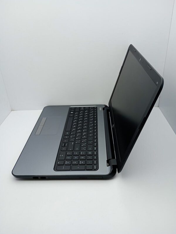 Ноутбук HP 250 G3 / 15.6" (1366x768) TN / Intel Celeron N2840 (2 ядра по 2.16 - 2.58 GHz) / 4 GB DDR3 / 500 GB HDD / Intel HD Graphics / WebCam - Зображення 6