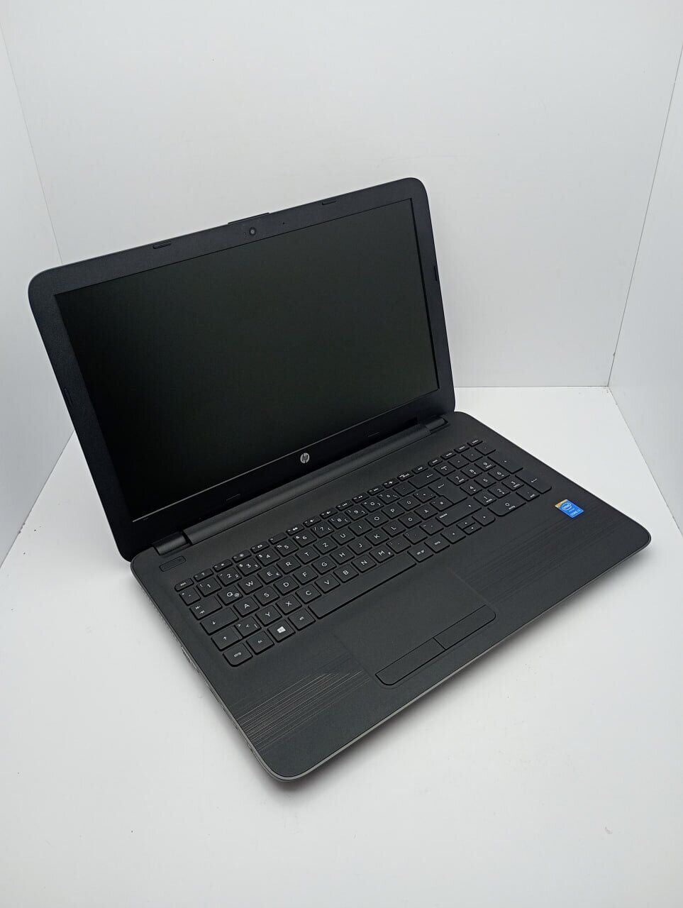 Ноутбук HP 250 G5 / 15.6" (1366x768) TN / Intel Core i3-5005U (2 (4) ядра по 2.0 GHz) / 8 GB DDR3 / 120 GB SSD / Intel HD Graphic 5500 / WebCam - Зображення 5