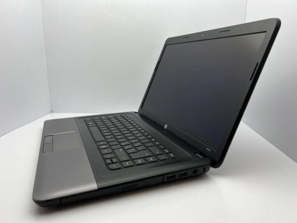 Ноутбук HP 255 / 15.6" (1366x768) TN / AMD E1-1500 (2 ядра по 1.5 GHz) / 4 GB DDR3 / 120 GB SSD / AMD Radeon HD 7310 / WebCam - Зображення 4