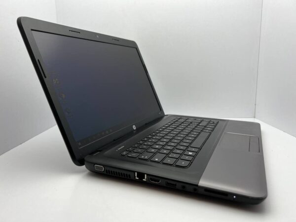 Ноутбук HP 255 / 15.6" (1366x768) TN / AMD E1-1500 (2 ядра по 1.5 GHz) / 4 GB DDR3 / 120 GB SSD / AMD Radeon HD 7310 / WebCam - Зображення 3
