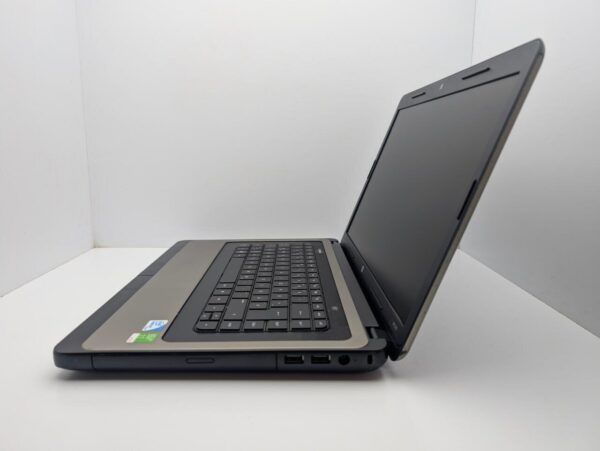 Ноутбук HP 630 / 15.6" (1366x768) TN / Intel Celeron B800 (2 ядра по 1.5 GHz) / 6 GB DDR3 / 160 GB HDD / Intel HD Graphics / WebCam - Зображення 6