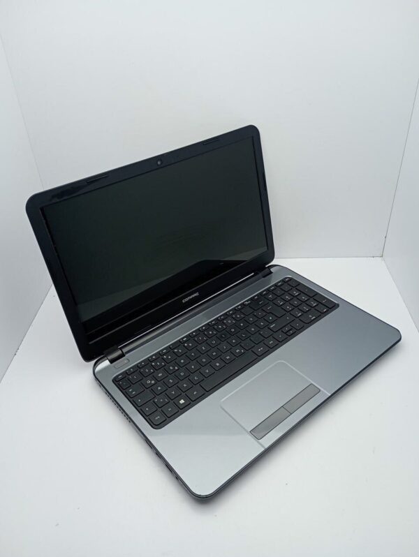 Ноутбук HP Compag 250 / 15.6" (1366x768) TN / Intel Celeron N2840 (2 ядра по 2.16 - 2.58 GHz) / 4 GB DDR3 / 120 GB SSD / Intel HD Graphics / WebCam - Зображення 3