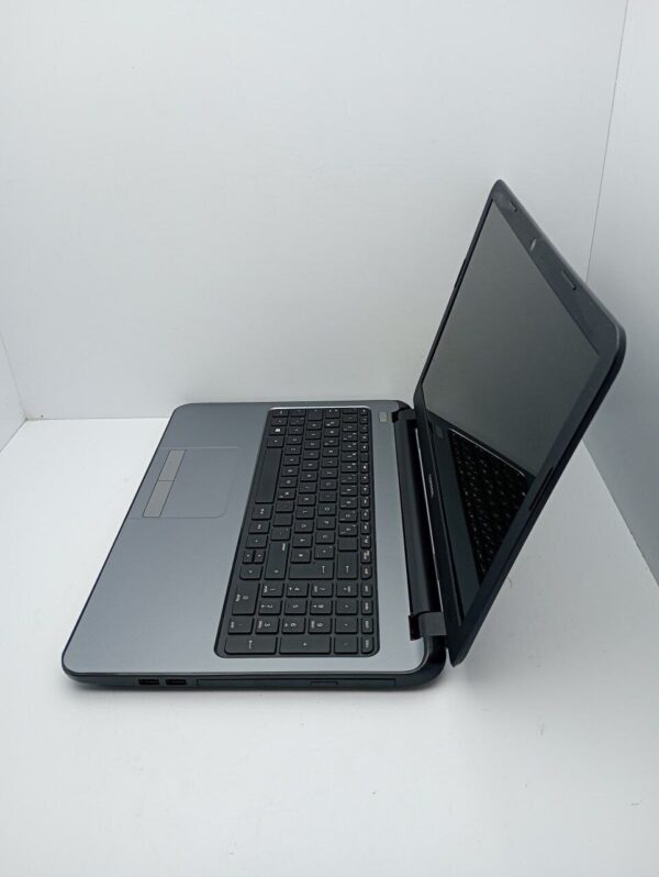 Ноутбук HP Compag 250 / 15.6" (1366x768) TN / Intel Celeron N2840 (2 ядра по 2.16 - 2.58 GHz) / 4 GB DDR3 / 120 GB SSD / Intel HD Graphics / WebCam - Зображення 6