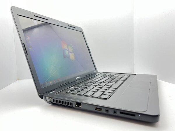 Ноутбук HP Compaq Presario CQ57 / 15.6" (1366x768) TN / Intel Core i3-2330M (2 (4) ядра по 2.2 GHz) / 6 GB DDR3 / 500 GB HDD / Intel HD Graphics 3000 / WebCam - Зображення 3