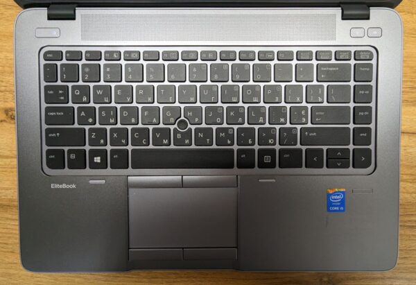 Ноутбук HP EliteBook 840 G2 / 14" (1366x768) TN / Intel Core i5-5200U (2 (4) ядра по 2.2 - 2.7 GHz) / 8 GB DDR3 / 160 GB SSD / Intel HD Graphics 5500 / WebCam / Fingerprint / Windows 10 - Зображення 3