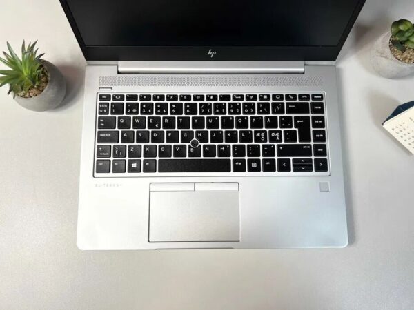 Ноутбук HP EliteBook 840 G6 / 14" (1920x1080) IPS / Intel Core i5-8365U (4 (8) ядра по 1.6 - 4.1 GHz) / 16 GB DDR4 / 256 GB SSD / Intel UHD Graphics 620 / WebCam / Win 10 Pro - Зображення 3