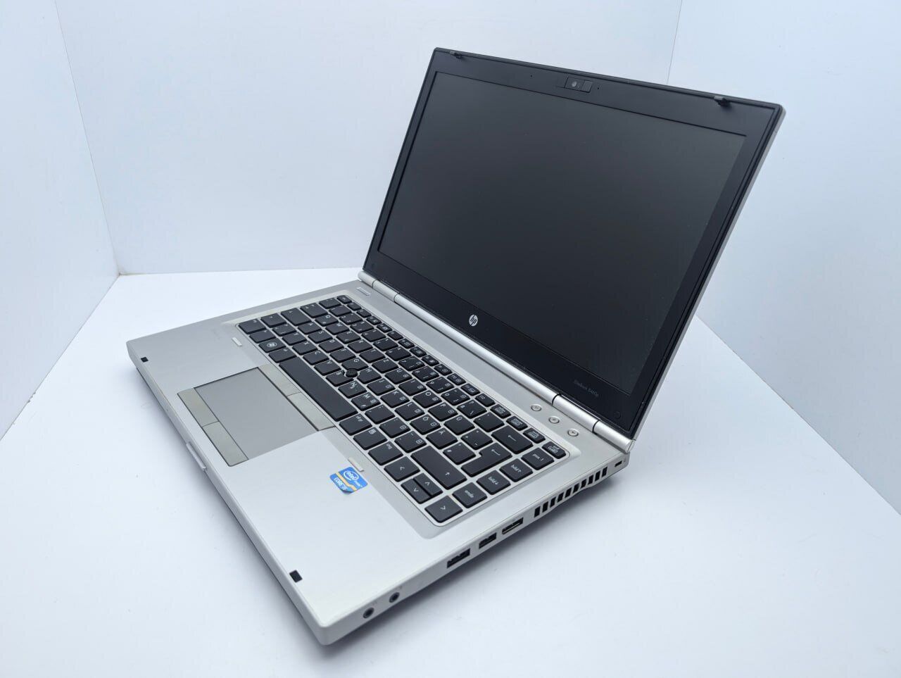 Ноутбук HP EliteBook 8460P / 14" (1600x900) TN / Intel Core i5-2520M (2 (4) ядра по 2.5 - 3.2 GHz) / 6 GB DDR3 / 128 GB SSD / Intel HD Graphics 3000 / WebCam - Зображення 4