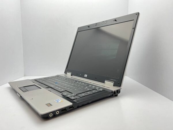 Ноутбук HP EliteBook 8530w / 15.4" (1680x1050) TN / Intel Core 2 Duo P8600 (2 ядра по 2.4 GHz) / 8 GB DDR2 / 240 GB SSD / ATI Mobility Radeon HD 3650, 256 MB DDR2, 64-bit / WebCam - Зображення 4