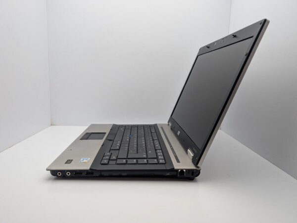 Ноутбук HP EliteBook 8530w / 15.4" (1680x1050) TN / Intel Core 2 Duo P8600 (2 ядра по 2.4 GHz) / 8 GB DDR2 / 240 GB SSD / ATI Mobility Radeon HD 3650, 256 MB DDR2, 64-bit / WebCam - Зображення 7